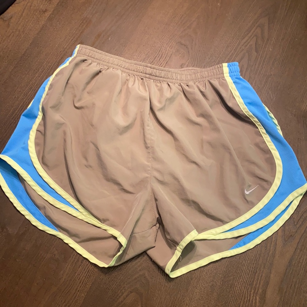 Nike Women's Tempo Dry Core 3'' Running Shorts